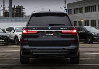 Подержанный автомобиль BMW X7 2020 года (6 фото)