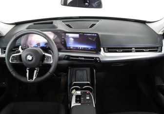 Новый BMW X1 2025 (10 фото)