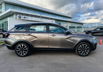 Подержанный автомобиль LADA (ВАЗ) Vesta Wagon 2024 года (4 фото)