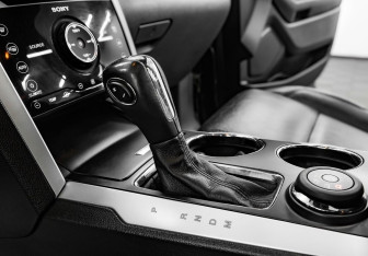 Подержанный автомобиль Ford Explorer 2013 года (10 фото)