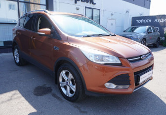Подержанный автомобиль Ford Kuga 2013 года (3 фото)