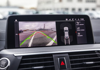 Подержанный автомобиль BMW X4 2020 года (21 фото)