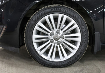 Подержанный автомобиль Opel Insignia Sedan 2014 года (22 фото)