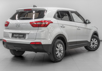 Подержанный автомобиль Hyundai Creta 2019 года (5 фото)