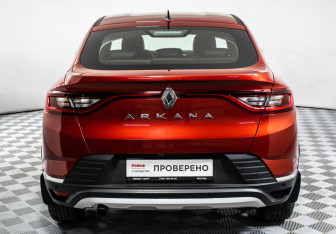 Подержанный автомобиль Renault Arkana 2021 года (6 фото)