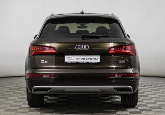 Подержанный автомобиль Audi Q5 2017 года (6 фото)