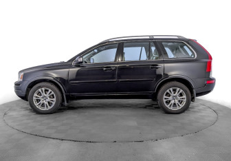 Подержанный автомобиль Volvo XC90 2013 года (8 фото)