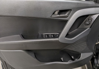 Подержанный автомобиль Hyundai Creta 2016 года (11 фото)