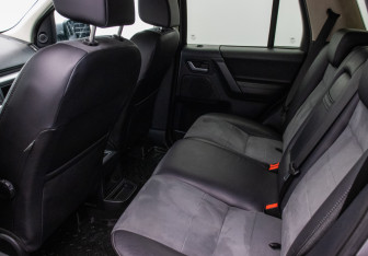 Подержанный автомобиль Land Rover Freelander 2012 года (11 фото)