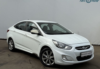 Подержанный автомобиль Hyundai Solaris Sedan 2012 года (3 фото)