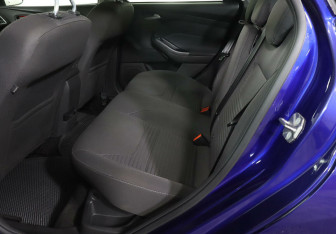 Подержанный автомобиль Ford Focus Sedan 2016 года (16 фото)