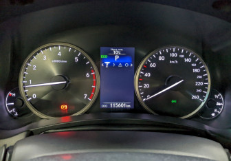 Подержанный автомобиль Lexus NX 2017 года (26 фото)