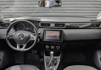 Подержанный автомобиль Renault Arkana 2020 года (13 фото)