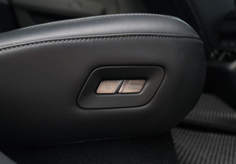 Подержанный автомобиль Zeekr 007 2024 года (11 фото)