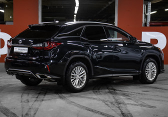 Подержанный автомобиль Lexus RX 2017 года (5 фото)