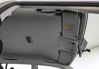 Подержанный автомобиль Suzuki Grand Vitara 2014 года (23 фото)