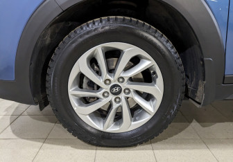 Подержанный автомобиль Hyundai Tucson 2016 года (13 фото)