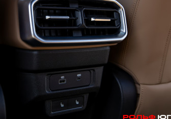 Подержанный автомобиль Jetour T2 2024 года (10 фото)