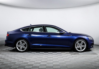 Подержанный автомобиль Audi A5 Liftback 2018 года (4 фото)