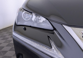 Подержанный автомобиль Lexus NX 2017 года (11 фото)