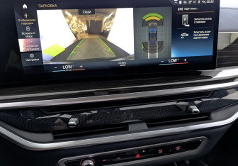 Подержанный автомобиль BMW X6 2023 года (26 фото)
