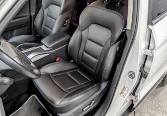 Подержанный автомобиль Geely Atlas 2021 года (20 фото)