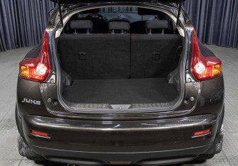 Подержанный автомобиль Nissan Juke 2012 года (10 фото)