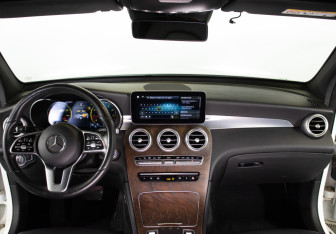 Подержанный автомобиль Mercedes-Benz GLC Coupe 2020 года (14 фото)