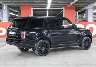 Подержанный автомобиль Land Rover Range Rover 2018 года (5 фото)