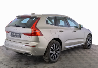 Подержанный автомобиль Volvo XC60 2021 года (5 фото)