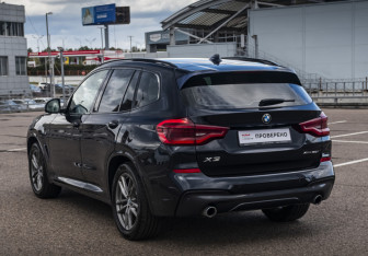 Подержанный автомобиль BMW X3 2019 года (7 фото)