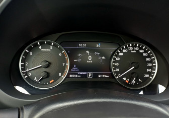 Подержанный автомобиль Infiniti QX50 2019 года (29 фото)