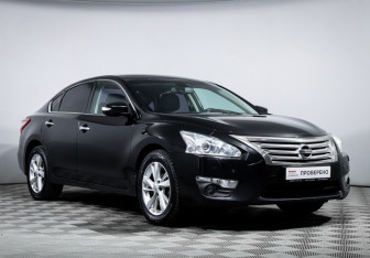 Подержанный автомобиль Nissan Teana 2015 года (3 фото)