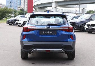 Подержанный автомобиль Kia Seltos 2021 года (6 фото)