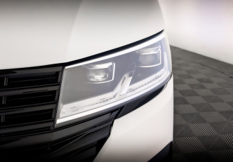 Подержанный автомобиль Volkswagen Multivan 2020 года (18 фото)