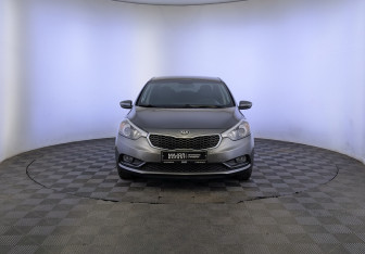 Подержанный автомобиль Kia Cerato Sedan 2015 года (2 фото)