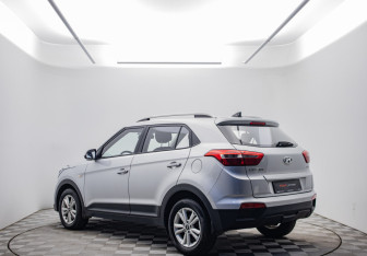 Подержанный автомобиль Hyundai Creta 2018 года (7 фото)