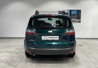 Подержанный автомобиль Ford S-MAX 2006 года (6 фото)