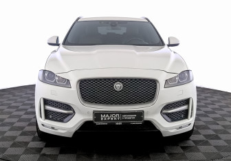 Подержанный автомобиль Jaguar F-Pace 2017 года (2 фото)