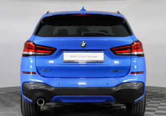 Подержанный автомобиль BMW X1 2020 года (4 фото)
