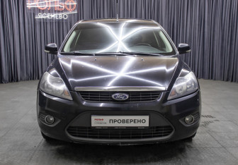 Подержанный автомобиль Ford Focus Hatchback 2010 года (2 фото)