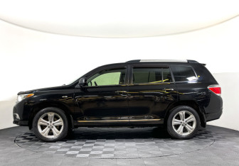 Подержанный автомобиль Toyota Highlander 2013 года (8 фото)