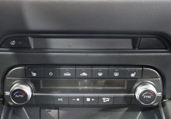 Подержанный автомобиль Mazda CX-5 2019 года (21 фото)