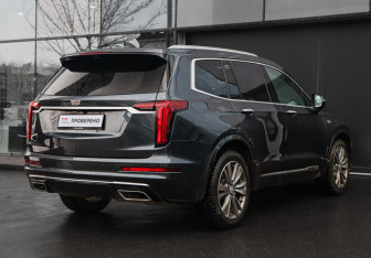 Подержанный автомобиль Cadillac XT6 2021 года (4 фото)