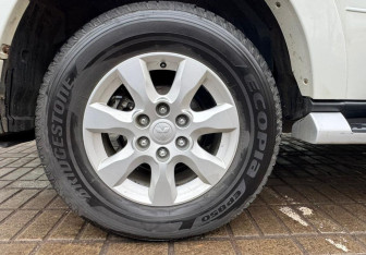 Подержанный автомобиль Mitsubishi Pajero 2014 года (14 фото)