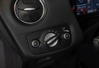 Подержанный автомобиль Ford Mondeo Liftback 2013 года (21 фото)