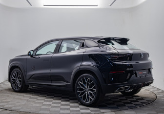 Подержанный автомобиль Changan UNI-T 2023 года (3 фото)