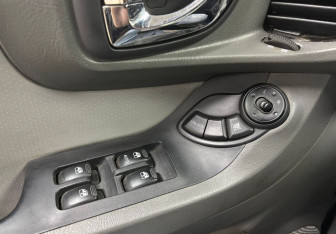 Подержанный автомобиль Hyundai Santa Fe 2009 года (20 фото)