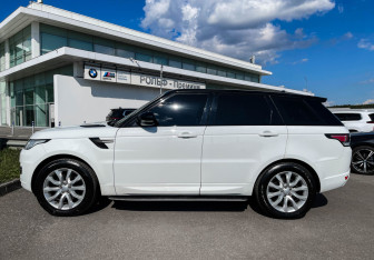 Подержанный автомобиль Land Rover Range Rover Sport 2016 года (8 фото)