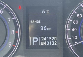 Подержанный автомобиль Infiniti G Sedan 2010 года (24 фото)